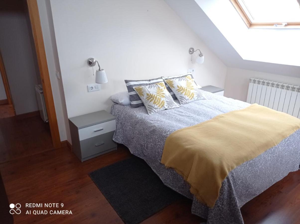 Atico Cine Colon Apartment Ribadeo Exterior photo