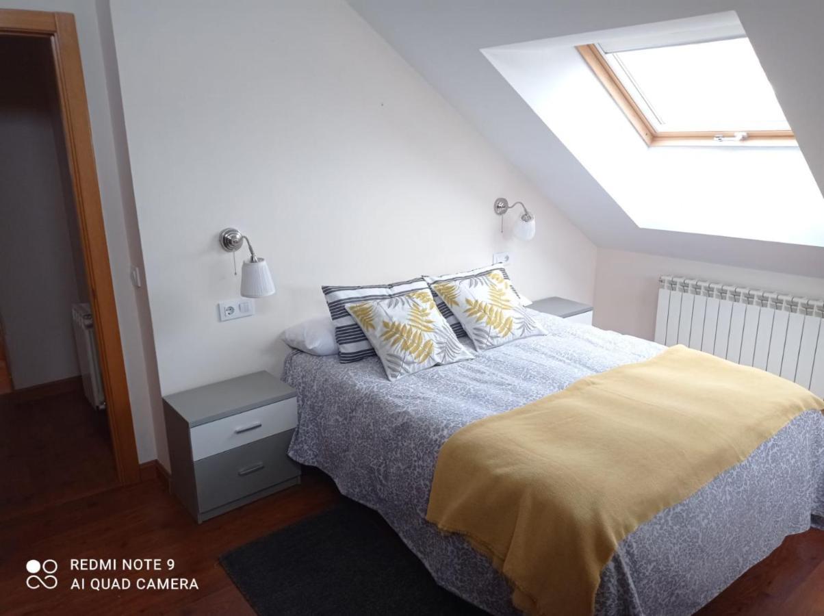 Atico Cine Colon Apartment Ribadeo Exterior photo