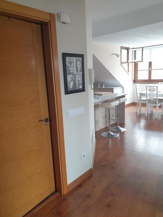 Atico Cine Colon Apartment Ribadeo Exterior photo