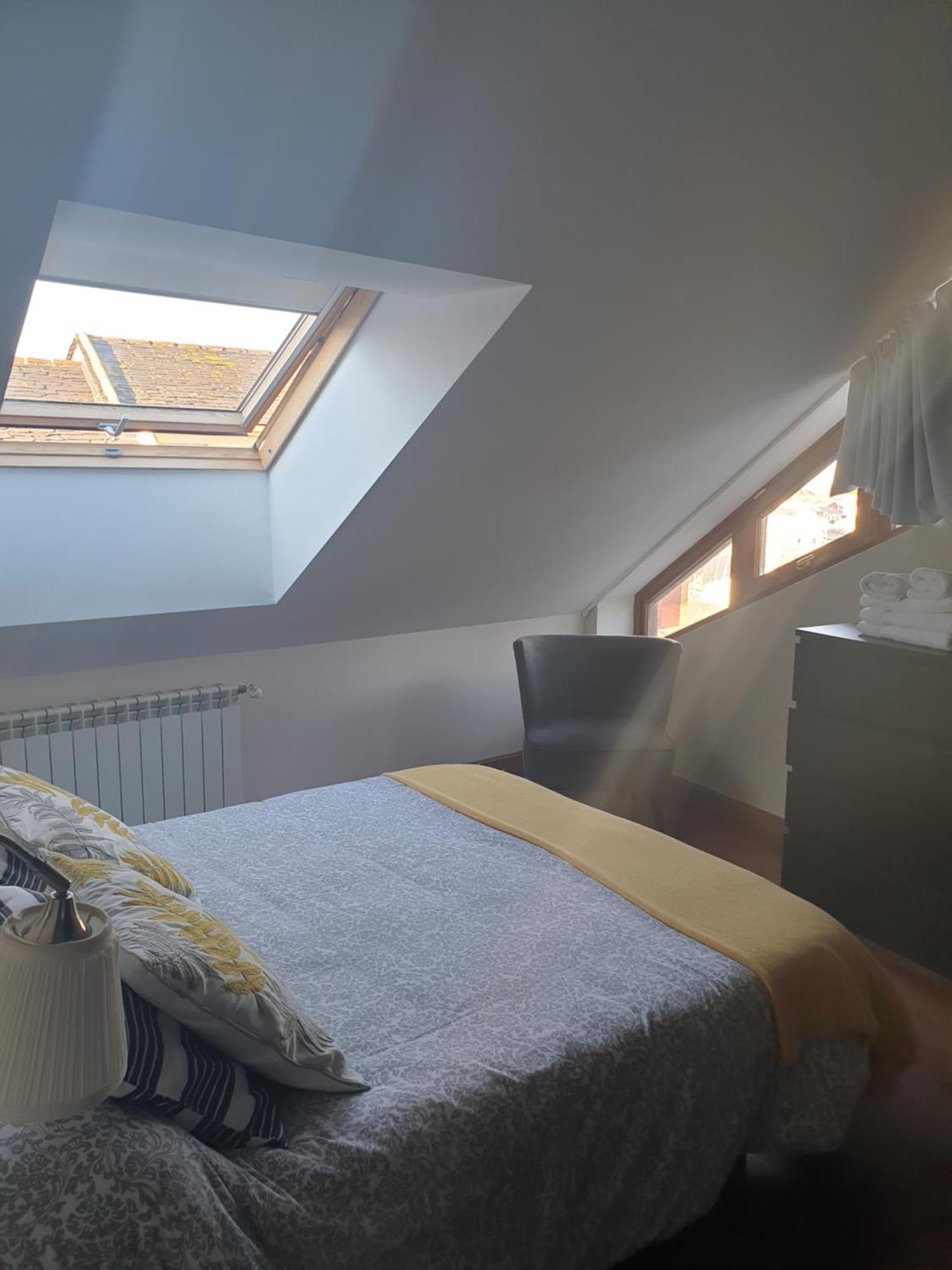 Atico Cine Colon Apartment Ribadeo Room photo